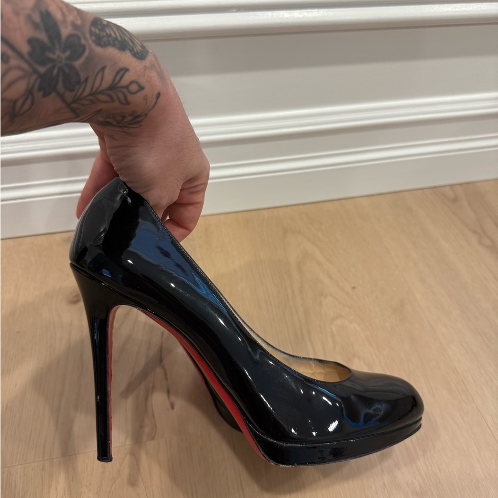 Christian Louboutin Simple Pump